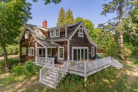 16 Chase Hill Road Kennebunk ME 04043