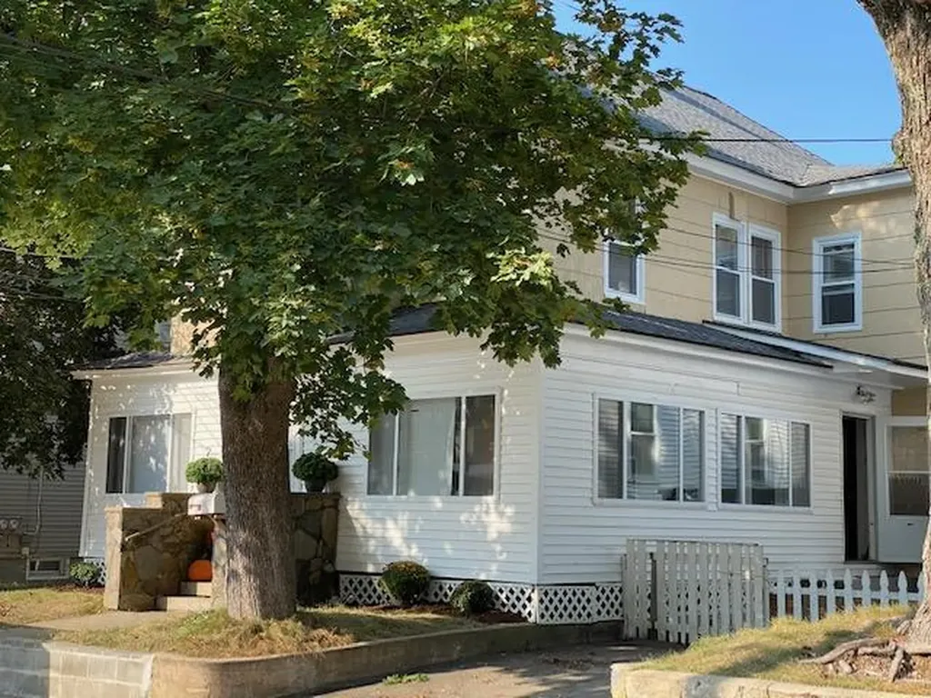 25 Charles Street Sanford ME 04073