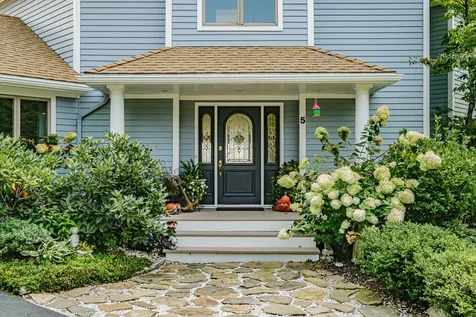 5 Lexington Lane Rockport ME 04856