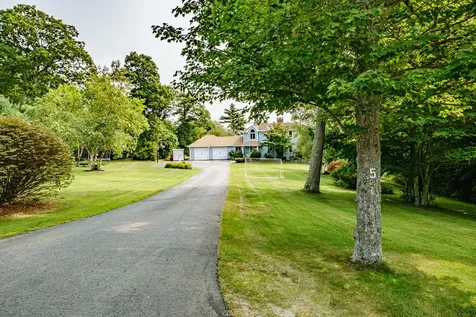 5 Lexington Lane Rockport ME 04856