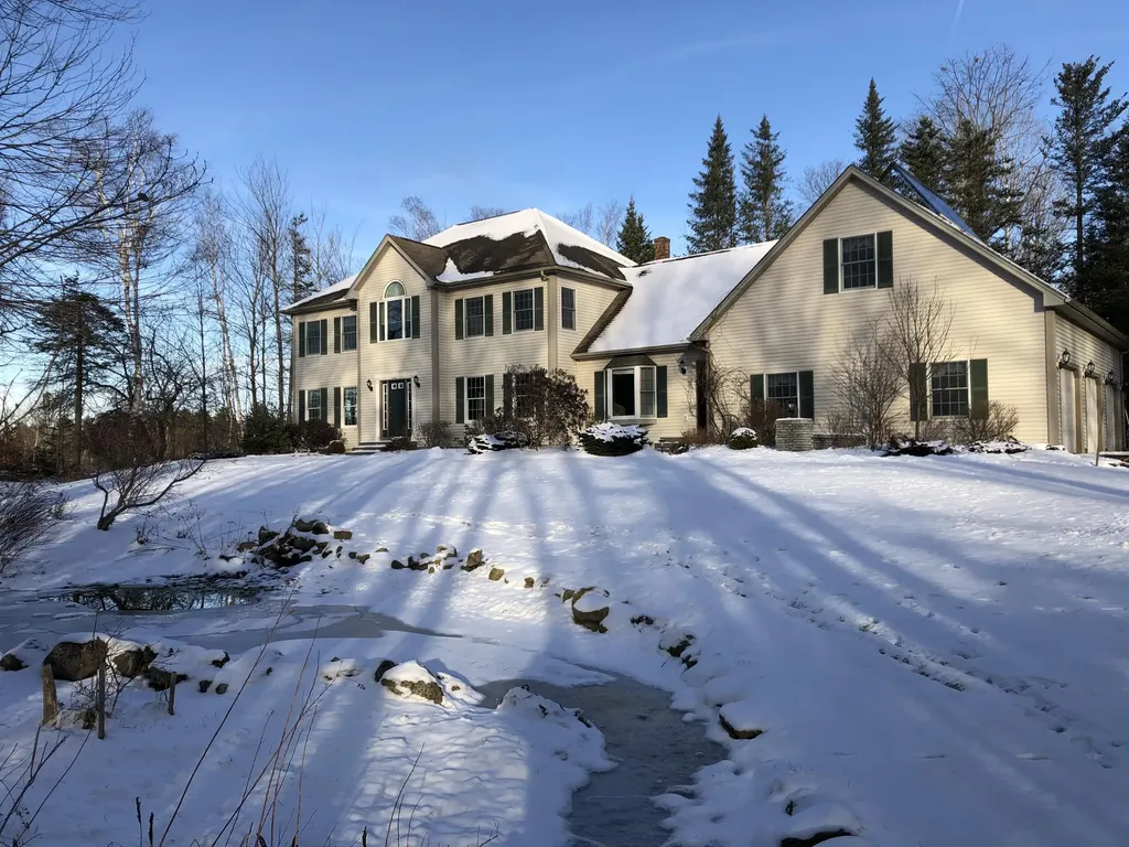 144 Fox Hollow Lane Bangor ME 04401