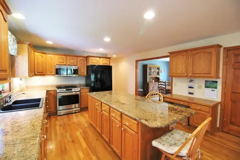 144 Fox Hollow Lane Bangor ME 04401