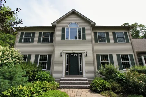 144 Fox Hollow Lane Bangor ME 04401