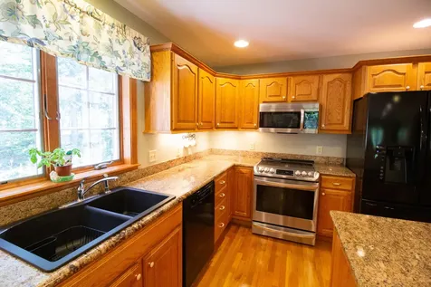 144 Fox Hollow Lane Bangor ME 04401