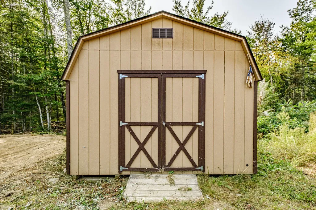 1668 Burkettville Road Appleton ME 04862
