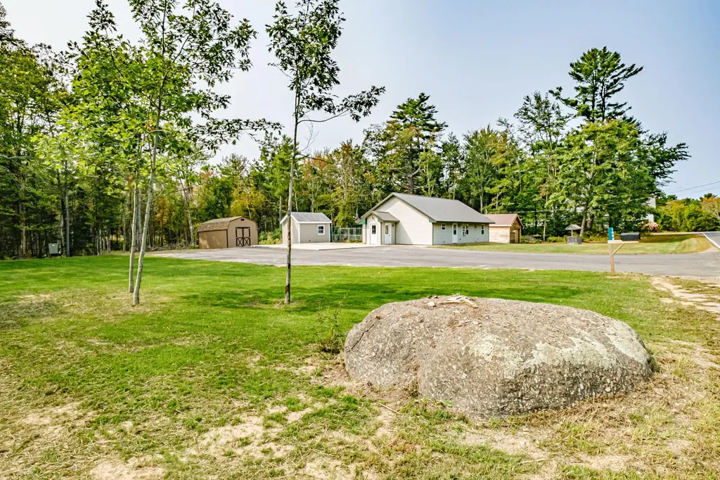 1668 Burkettville Road Appleton ME 04862