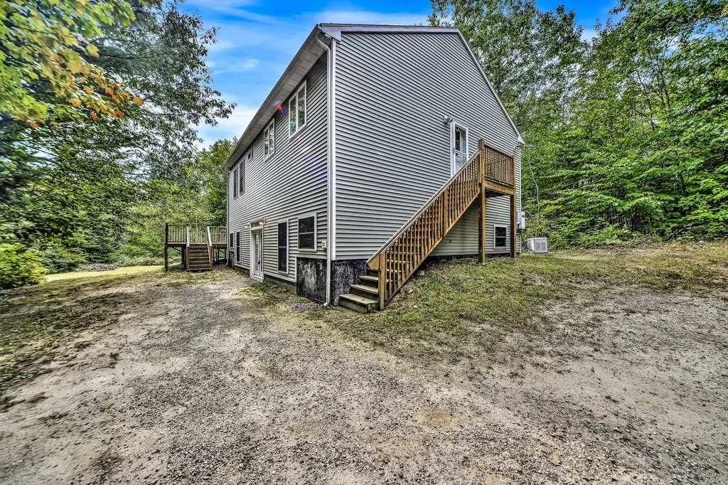 529 North Raymond Road Poland ME 04274