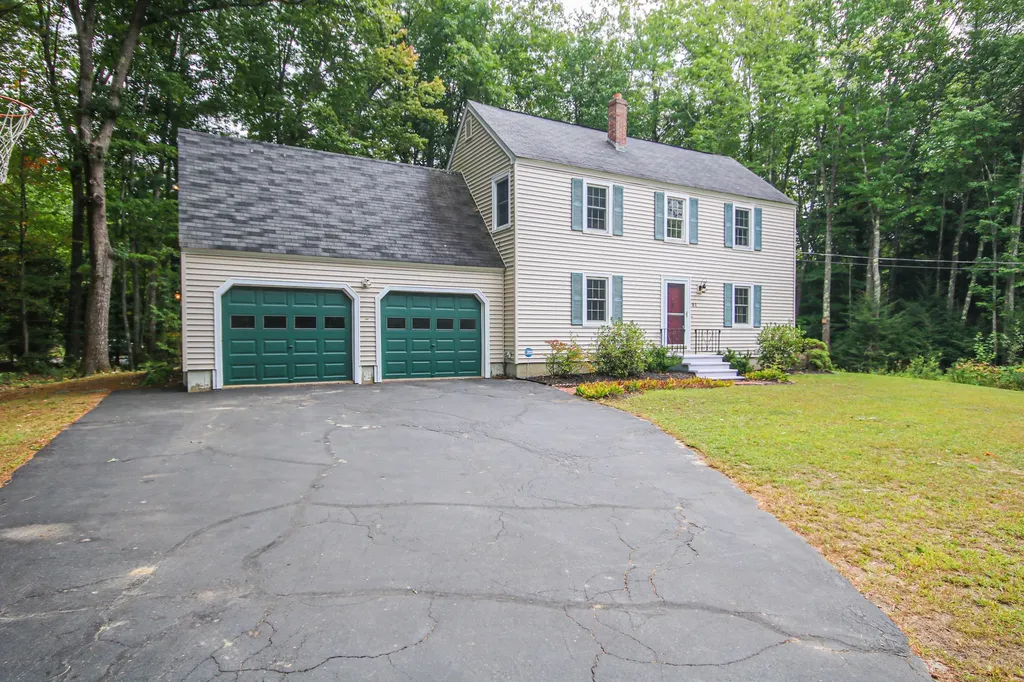 81 Tall Pine Drive Buxton ME 04093