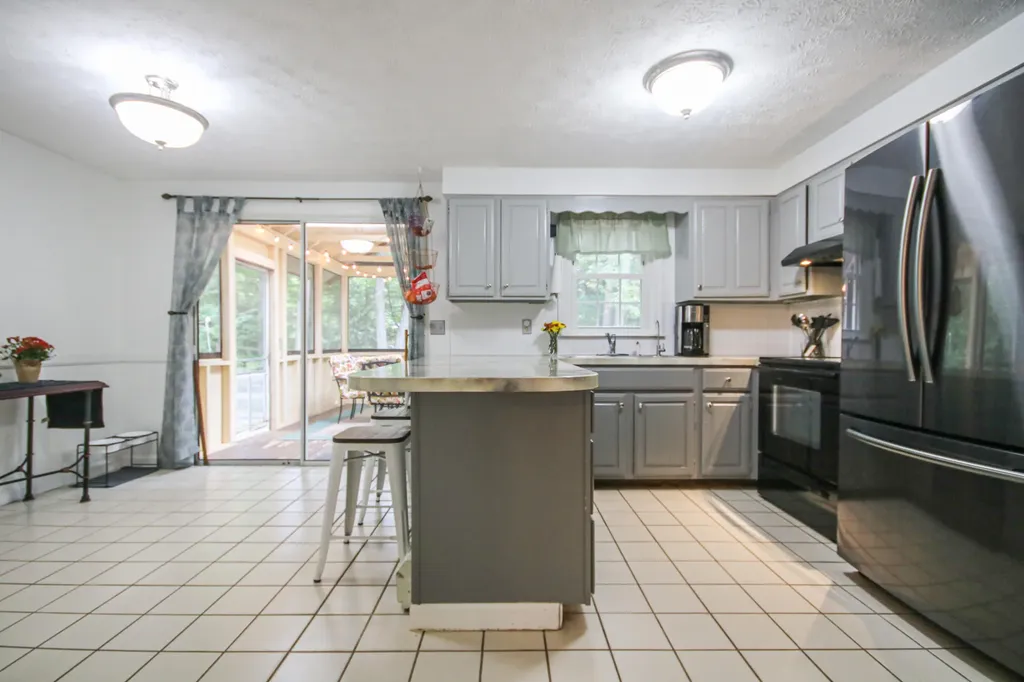 81 Tall Pine Drive Buxton ME 04093