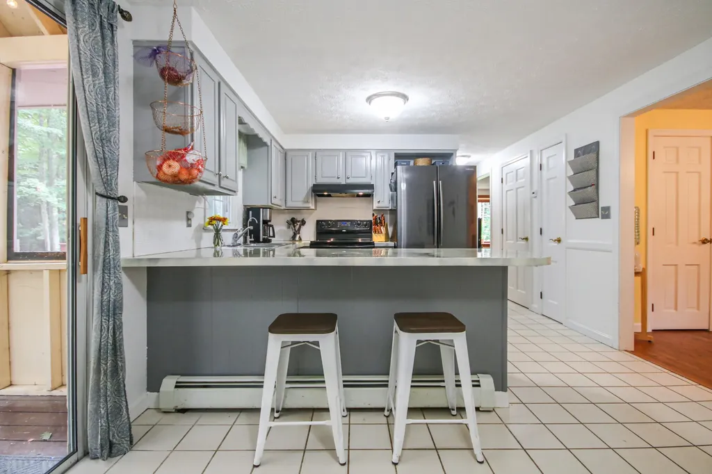 81 Tall Pine Drive Buxton ME 04093