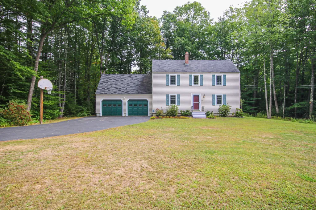 81 Tall Pine Drive Buxton ME 04093