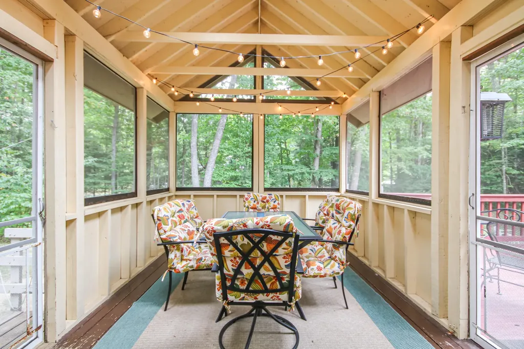 81 Tall Pine Drive Buxton ME 04093