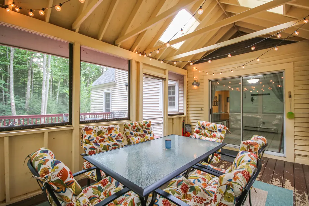 81 Tall Pine Drive Buxton ME 04093