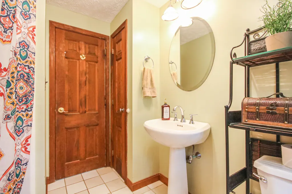 81 Tall Pine Drive Buxton ME 04093