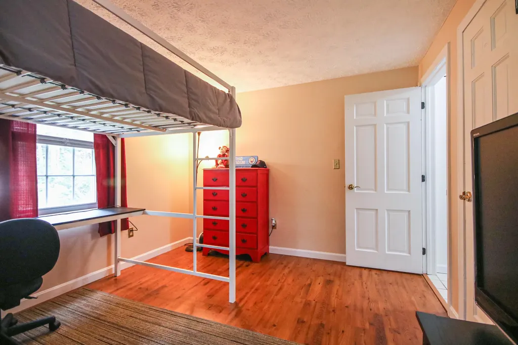 81 Tall Pine Drive Buxton ME 04093