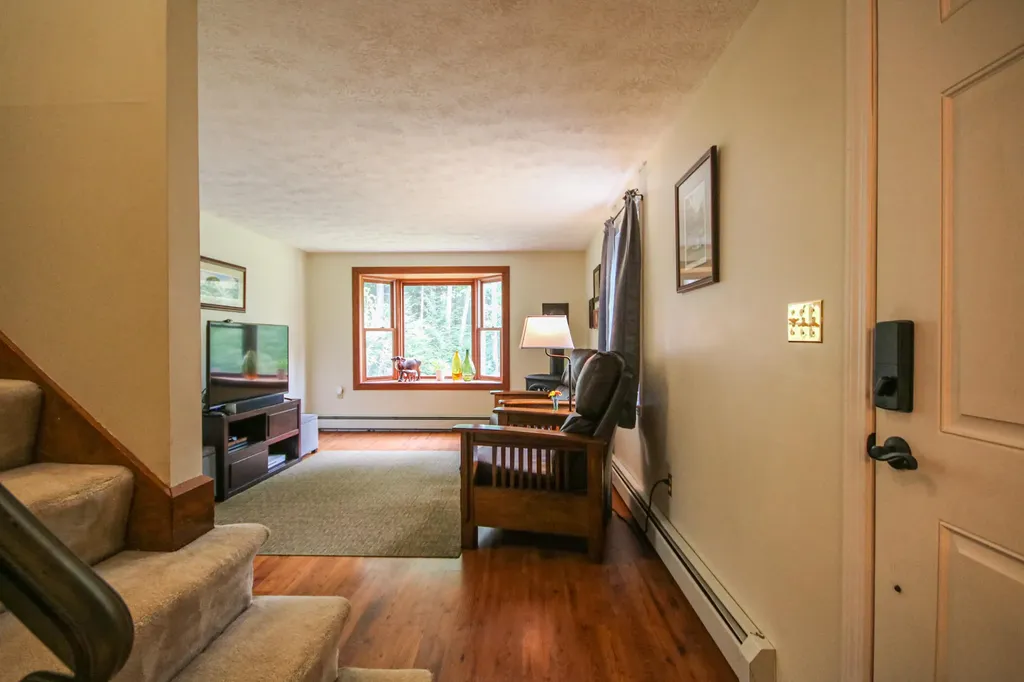 81 Tall Pine Drive Buxton ME 04093