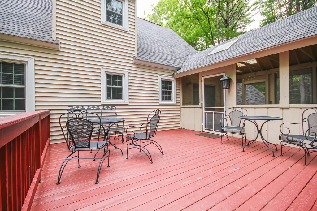 81 Tall Pine Drive Buxton ME 04093