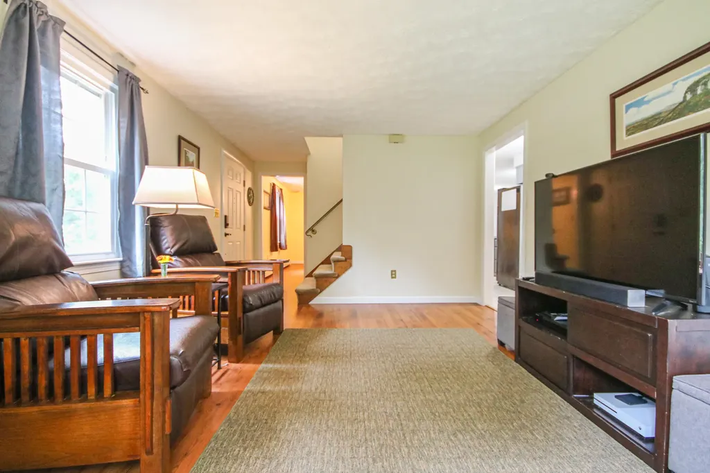 81 Tall Pine Drive Buxton ME 04093