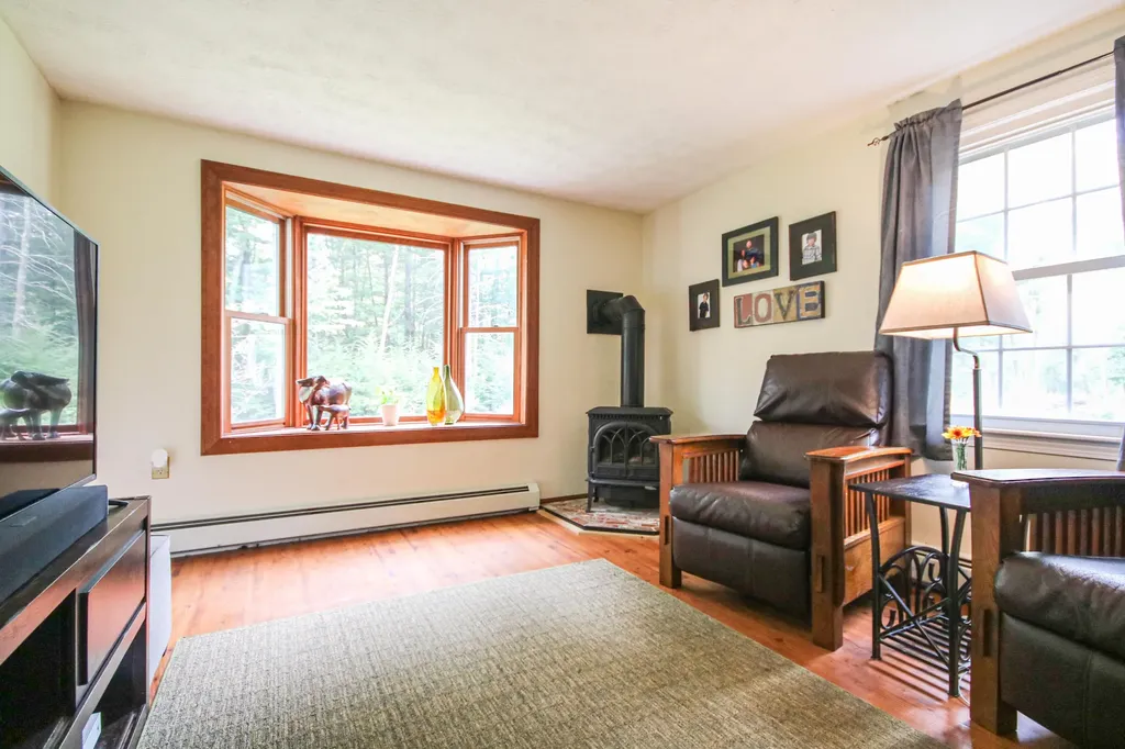 81 Tall Pine Drive Buxton ME 04093