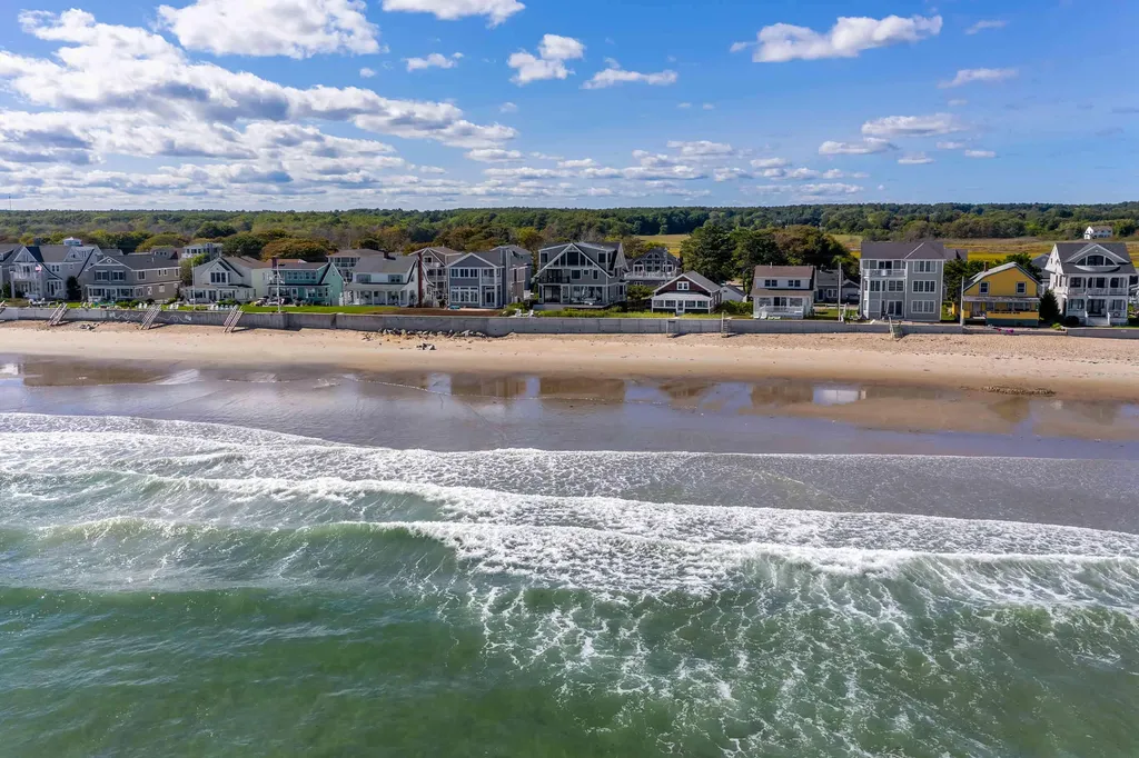 489 Ocean Avenue Wells ME 04090