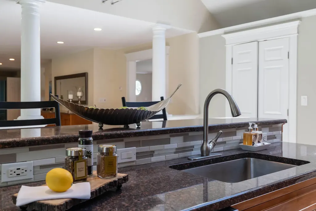 99 Middle Road Cumberland ME 04021