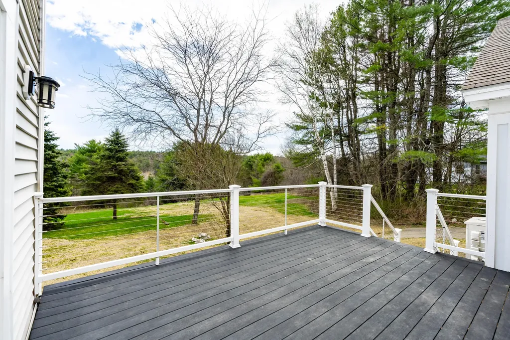 99 Middle Road Cumberland ME 04021