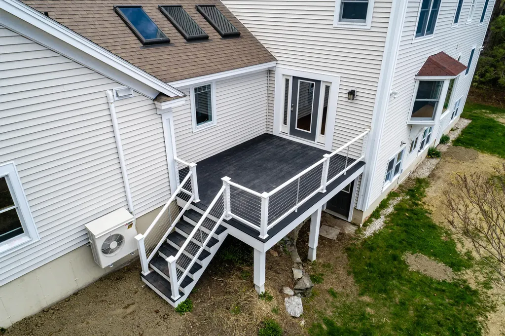 99 Middle Road Cumberland ME 04021