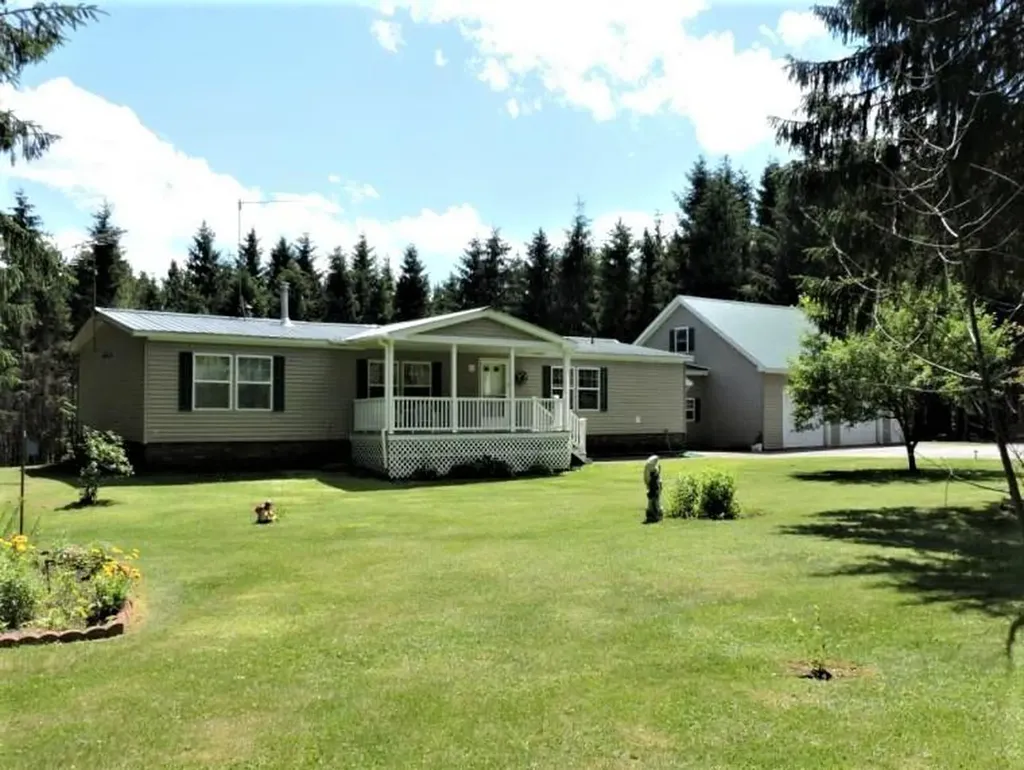 44 North Road Sebec ME 04481