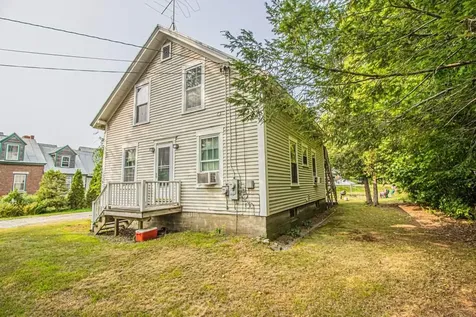 109 Water Street Farmington ME 04938