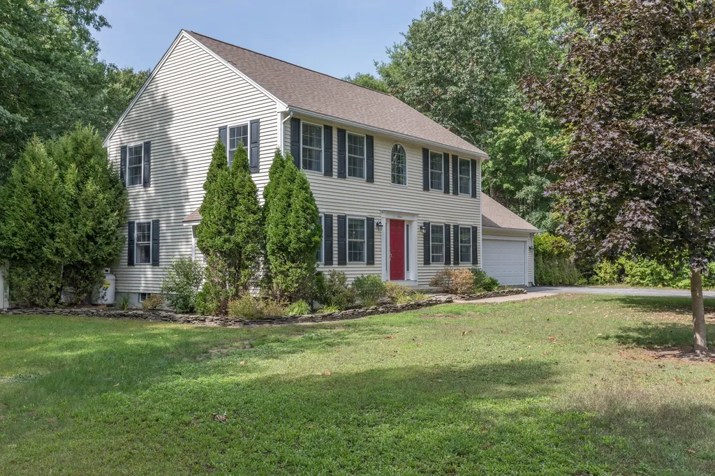 16 Sandy Terrace Gorham ME 04038