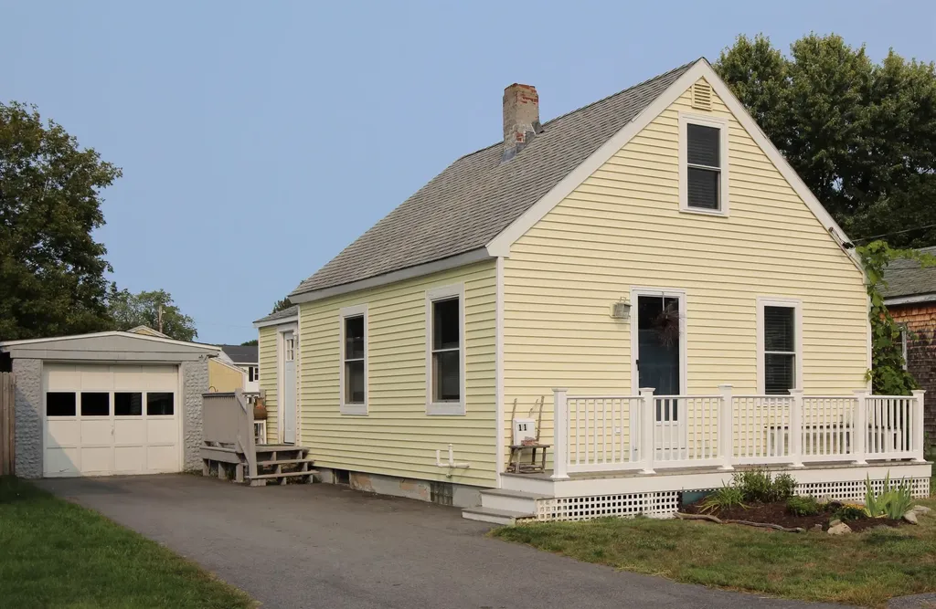 11 Free Street Biddeford ME 04005