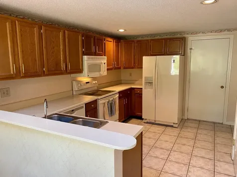 19 Meadowbrook Drive Gorham ME 04038