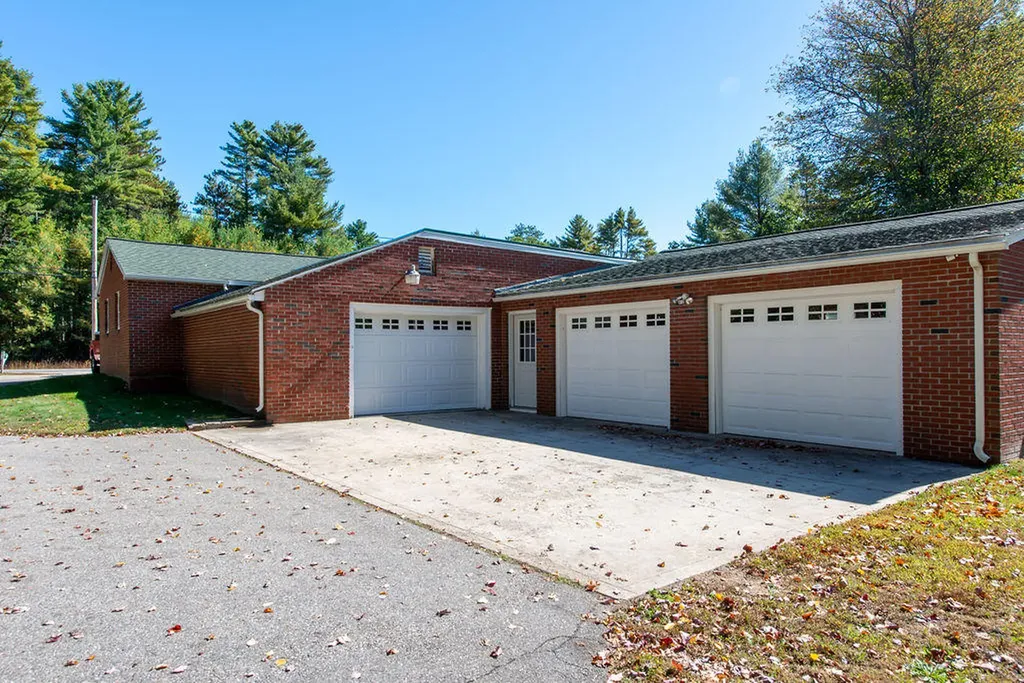 387 Hubbard Road Berwick ME 03901