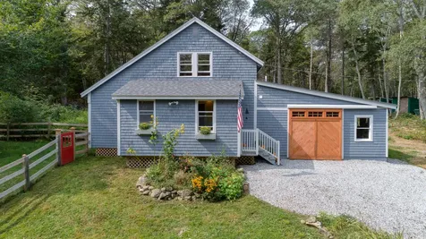 65 Weymouth Landing Lane Cushing ME 04563