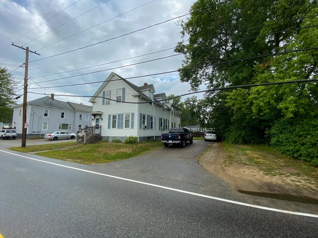 25 Bradley Street Saco ME 04072