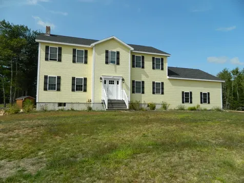 27 Yellow House Road Stockton Springs ME 04981