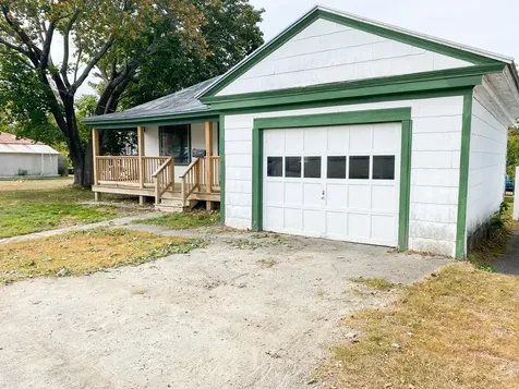 10 Pomelow Street Skowhegan ME 04976