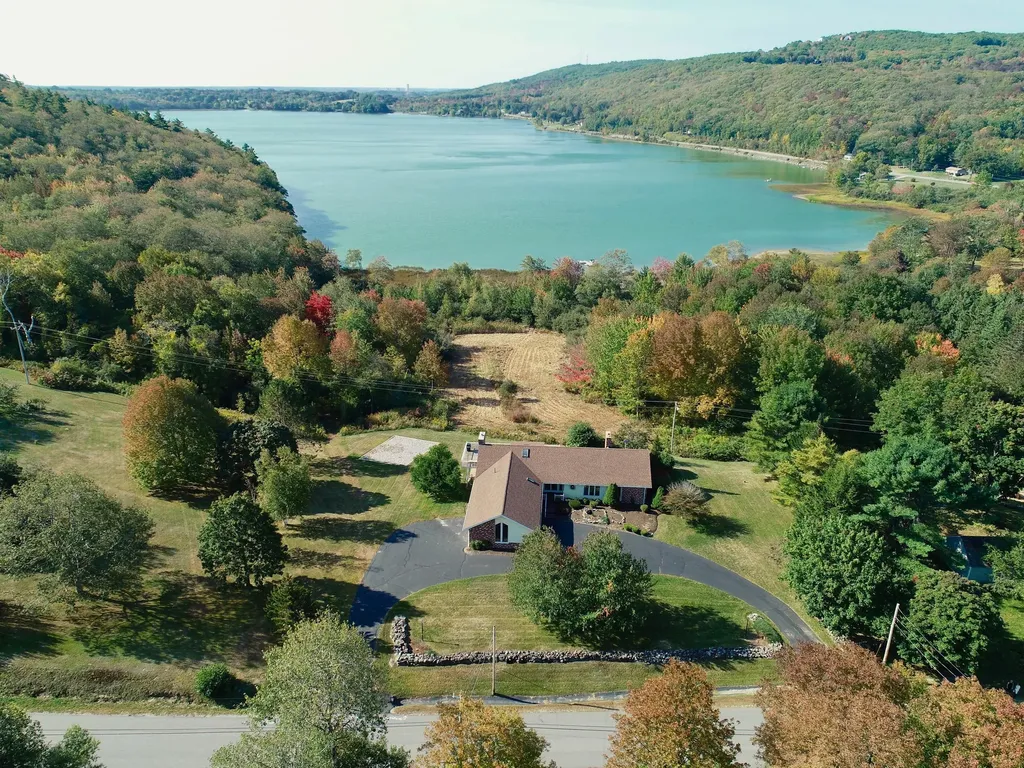 110 Porter Street Rockport ME 04856
