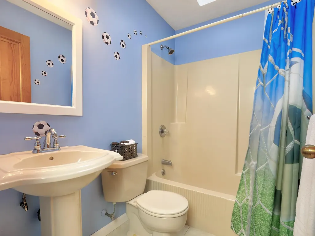 110 Porter Street Rockport ME 04856