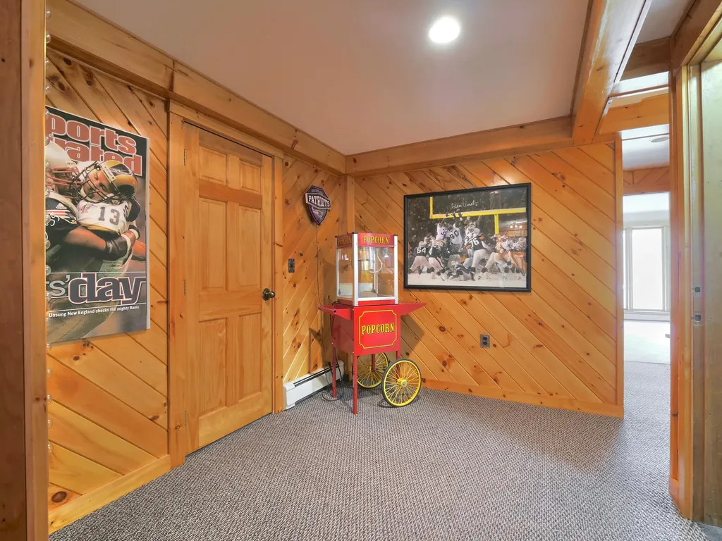 110 Porter Street Rockport ME 04856