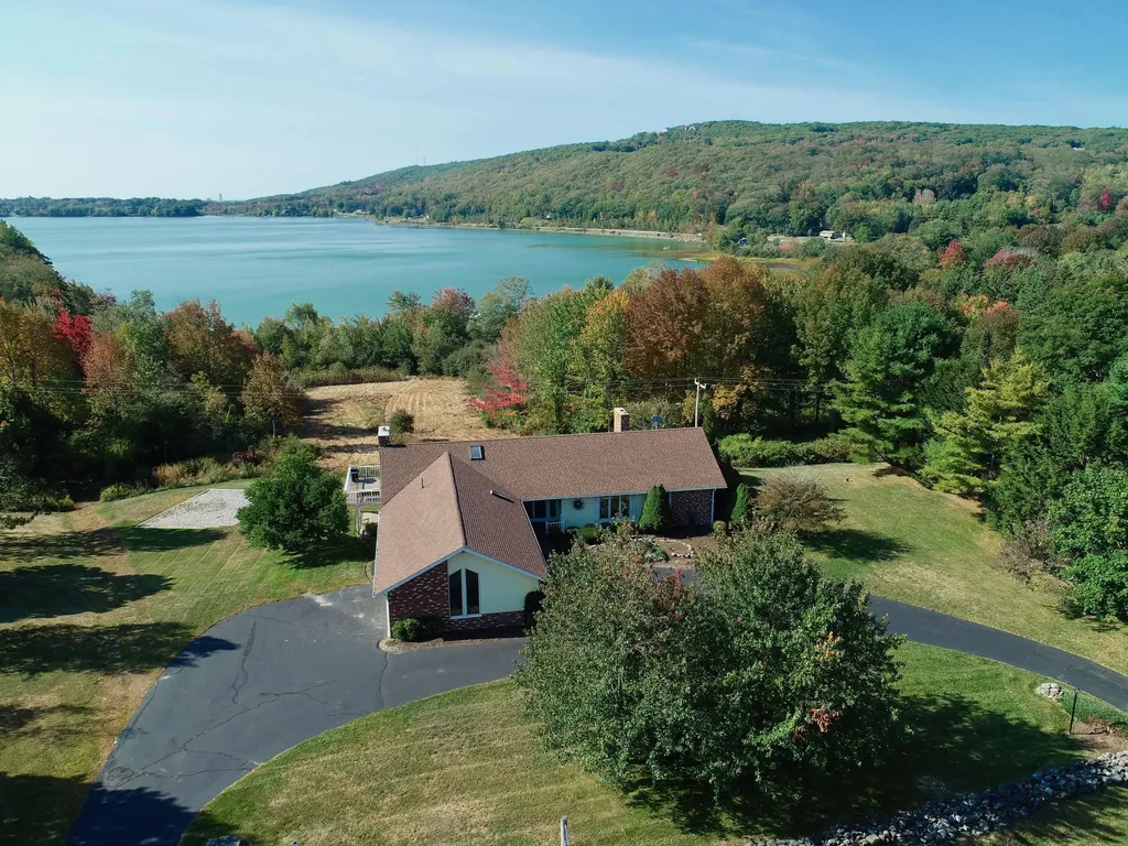 110 Porter Street Rockport ME 04856