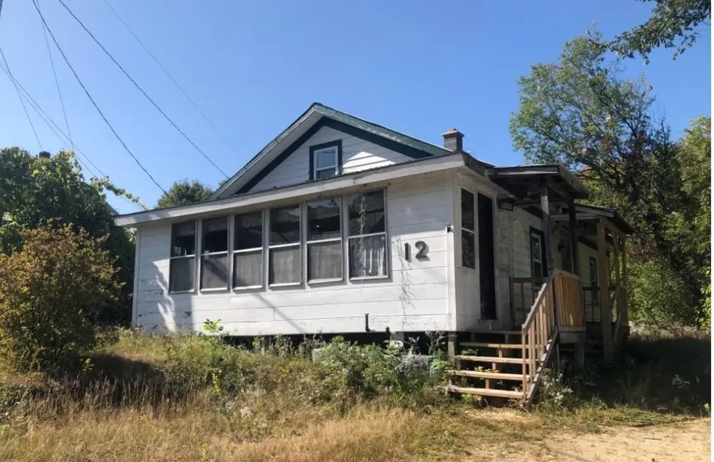 12 Bridge Street Gilead ME 04217