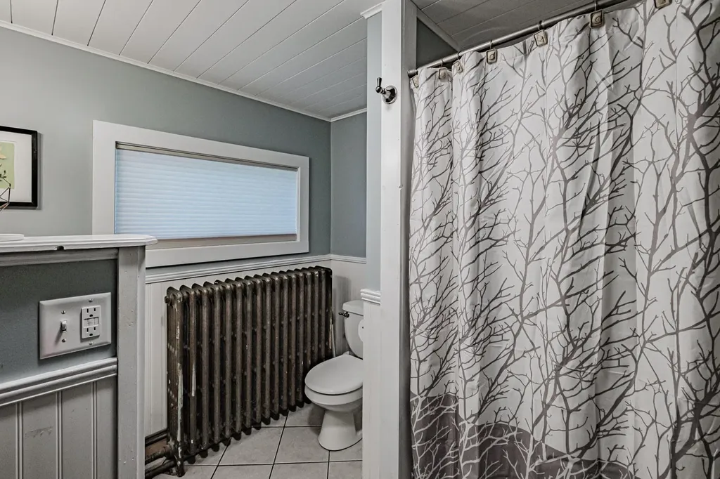 11 Knott Street Rockland ME 04841