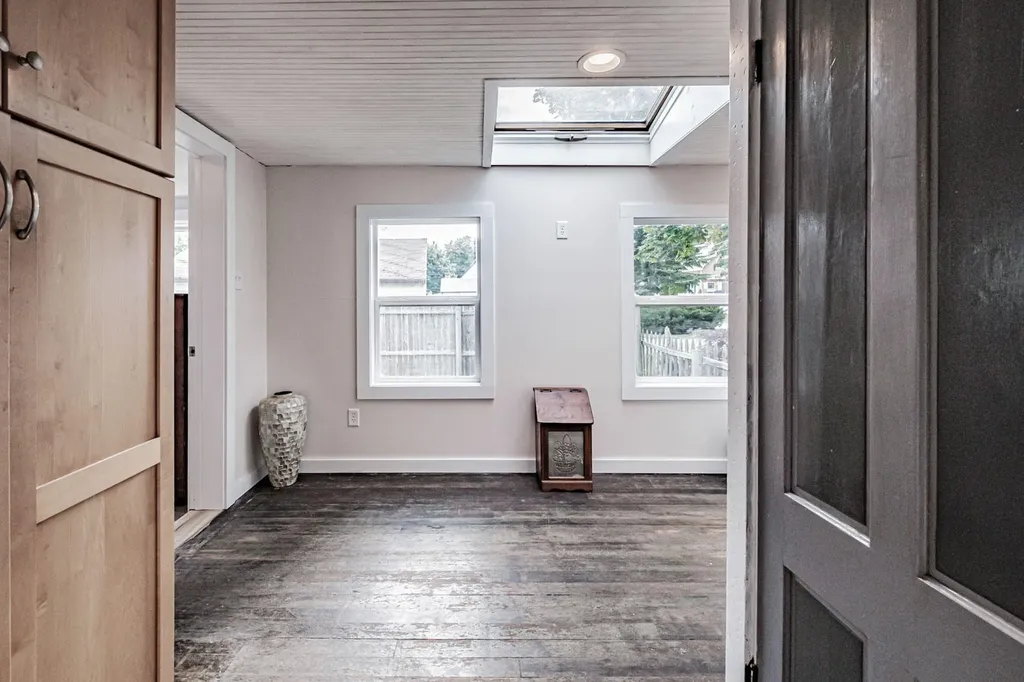 11 Knott Street Rockland ME 04841
