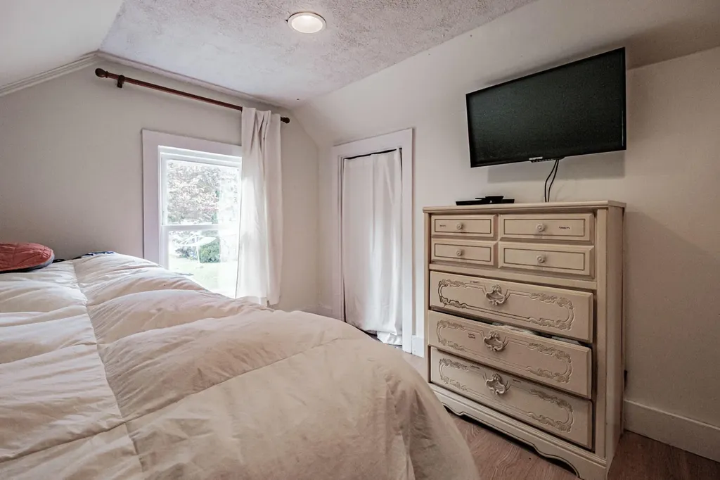 11 Knott Street Rockland ME 04841