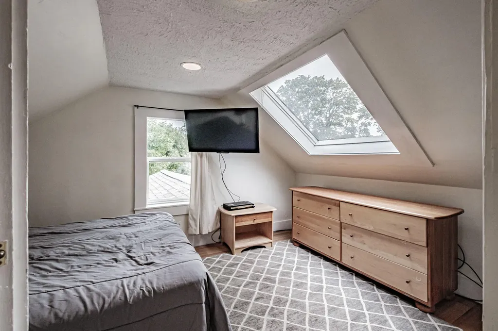 11 Knott Street Rockland ME 04841
