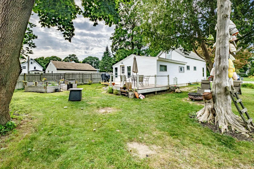11 Knott Street Rockland ME 04841