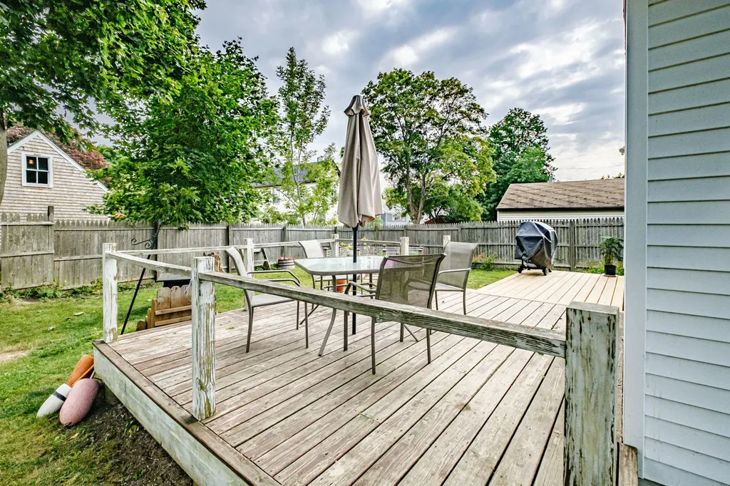11 Knott Street Rockland ME 04841