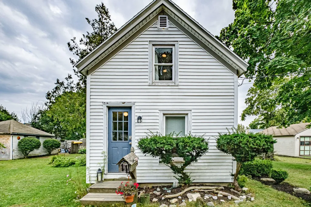 11 Knott Street Rockland ME 04841
