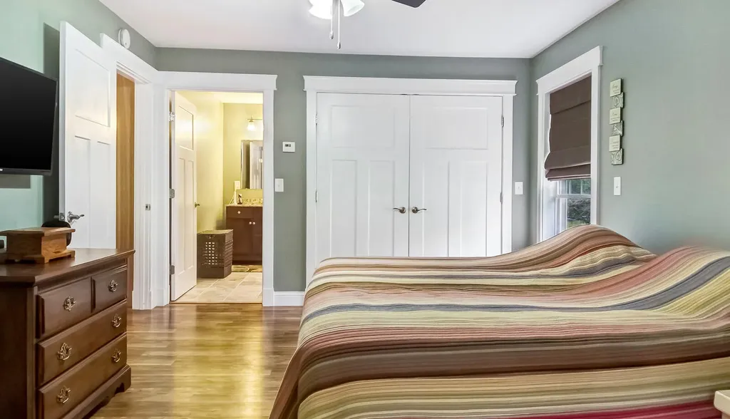 64 Summer Street Oakland ME 04963